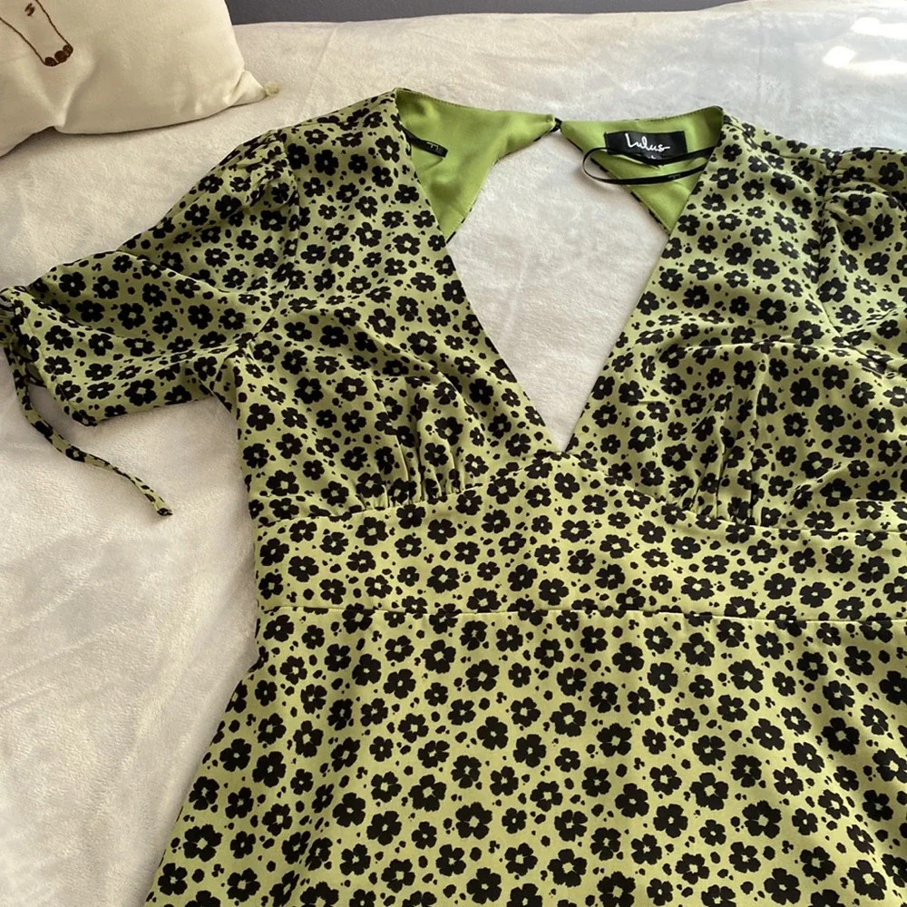 Puff Sleeve Floral Mini Dress - Picture 2 of 3